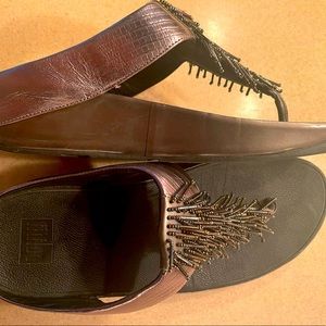 FitFlop size 9 Bronze Cha Cha sandals